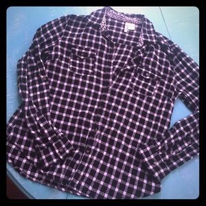 💟 Black white button down flannel
